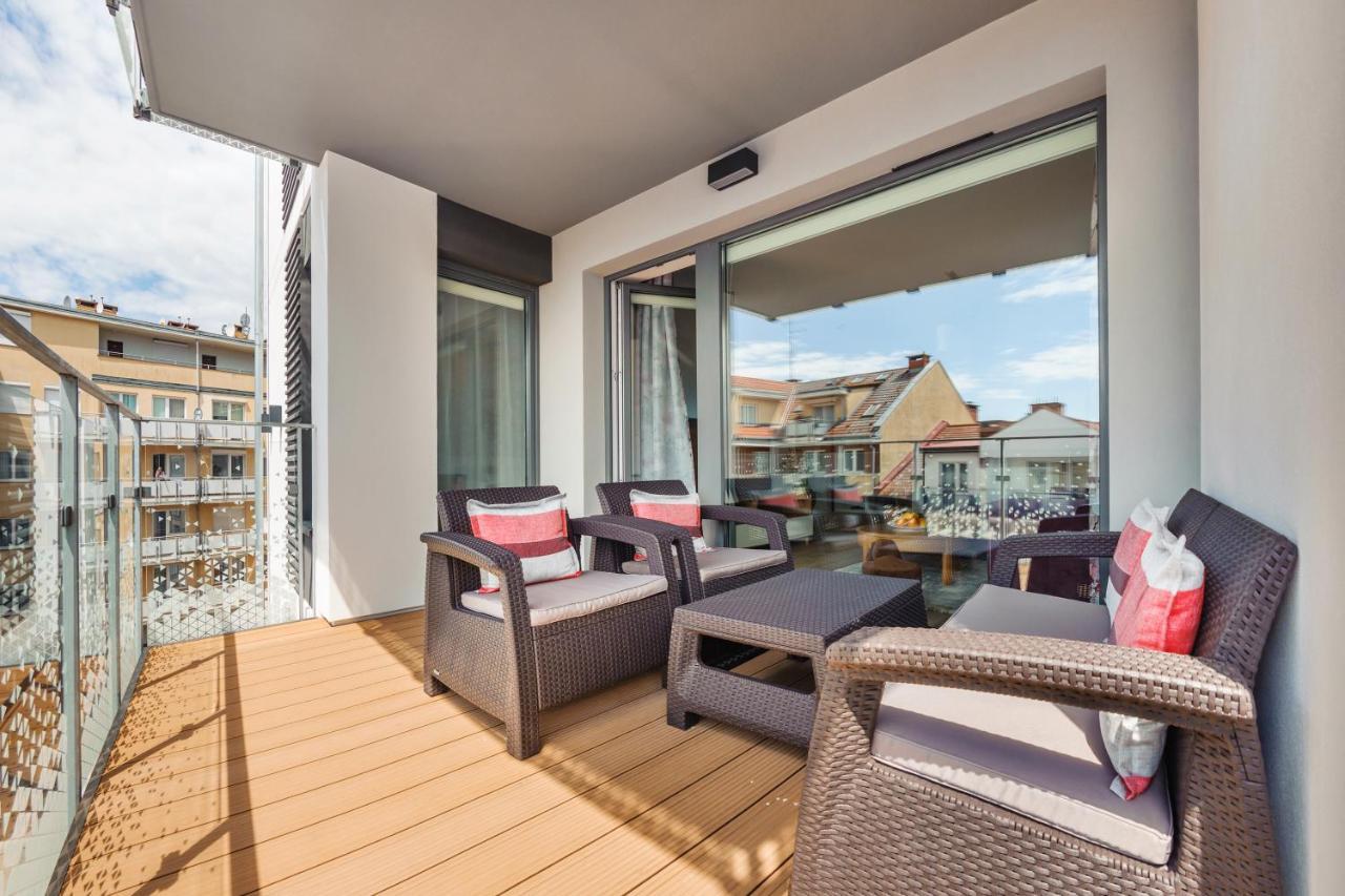 Apartamenty Sun & Snow Nadmorskie Tarasy Z Basenem Kołobrzeg Exterior foto