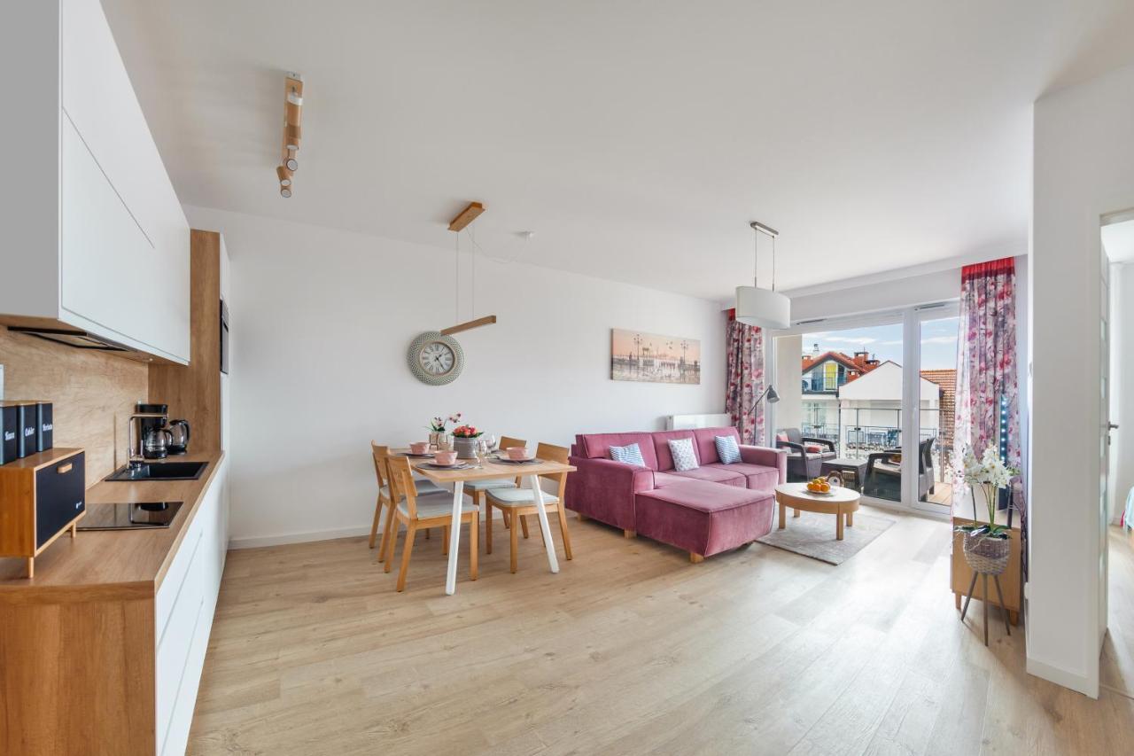 Apartamenty Sun & Snow Nadmorskie Tarasy Z Basenem Kołobrzeg Exterior foto